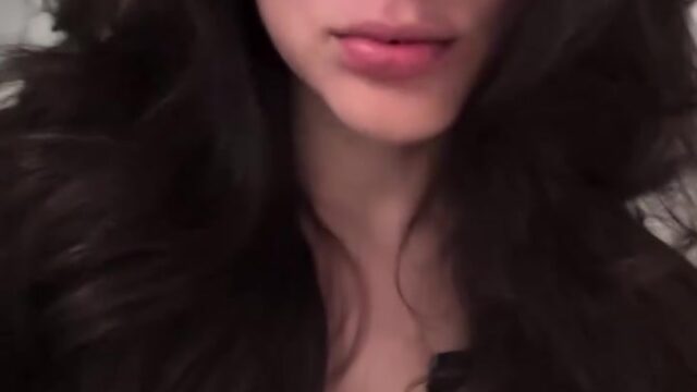 PrincessFromBabylon Onlyfans showing off her big boobs!!!